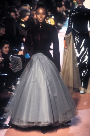165.naomi campbell.jpg