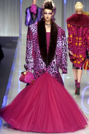 00460h-christian-dior-fall-2004-ready-to-wear-diana-gartner.jpg