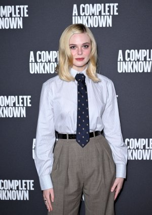 Elle-Fanning-11.jpg