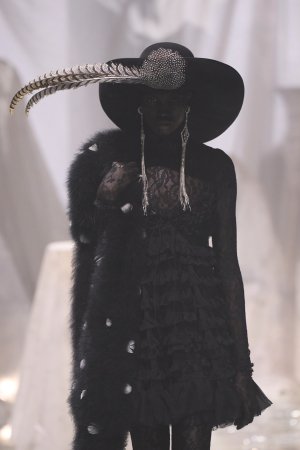 Valentino S25 044a.jpg