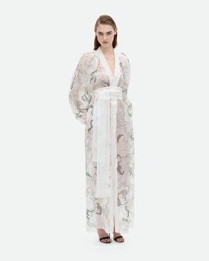 COMMON-HOURS-Smoke-Organza-Hand-Embroidered-Balloon-Sleeve-Dress_3 拷貝.jpg