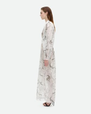 COMMON-HOURS-Smoke-Organza-Hand-Embroidered-Balloon-Sleeve-Dress_4 拷貝.jpg