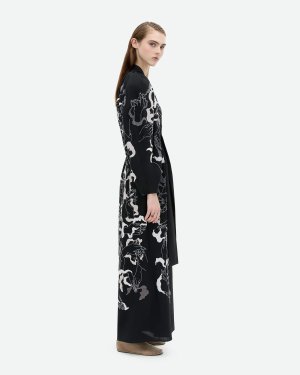 COMMON-HOURS-Smoking-Wool-Hand-Embroidered-Baloon-Sleeve-Dress_3 拷貝.jpg