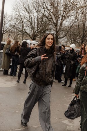 Sara-Caballero-2025-01-28-Couture-SS25-StreetStyle2-MelodieJeng-MJJ_0733.jpg