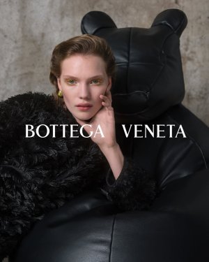 Summer 25 by @matthieu_blazy #bottegaveneta Models- @nico_sala_ @natashapoly @imaysabarreto @l...jpg