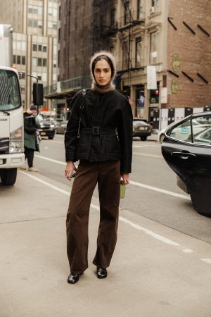 Sara-Caballero-2025-02-08-NYFW-FW25-StreetStyle3-MelodieJeng-MJJ_1539.jpg