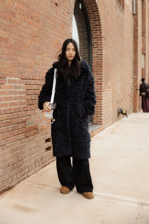 Jiahui-Zhang-2025-02-11-NYFW-FW25-StreetStyle6-MelodieJeng-MJJ_1560.jpg