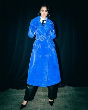 She’s BOLD in BLUE.  @sergiohudson   @nyfw @sergiohudsoncollection Dream team -Casting @hollie...jpg