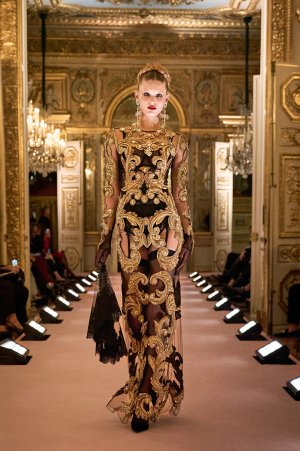 dolce-and-gabbana-alta-moda-parigi-2025-les-siciliennes-look-03.jpg