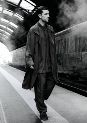 Giorgio-Armani-ADV-Campaign-SS25_Robin-Galiegue-1.jpg Giorgio-Armani-ADV-Campaign-SS25_Robin-Galiegue-1.jpg