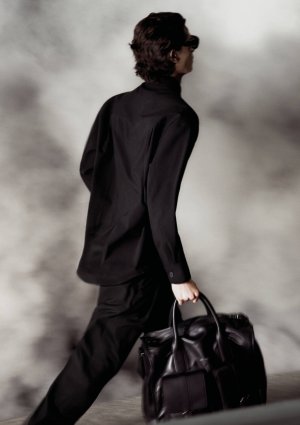 Giorgio-Armani-ADV-Campaign-SS25_Robin-Galiegue-3.jpg Giorgio-Armani-ADV-Campaign-SS25_Robin-Galiegue-3.jpg