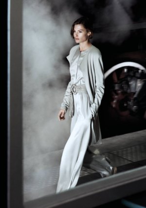 Giorgio-Armani-ADV-Campaign-SS25_Robin-Galiegue-6.jpg Giorgio-Armani-ADV-Campaign-SS25_Robin-Galiegue-6.jpg