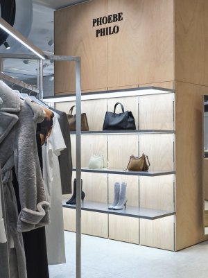 en-images-le-tout-premier-espace-de-vente-dedie-a-phoebe-philo-a-paris.jpg