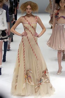 AlexanderMcQueen05s2.jpg
