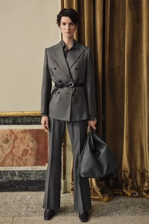 brioni-fw25-rtw-r-ctsy-0024.webp