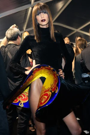 Versace_FW25_Backstage_ACIELLE06.webp