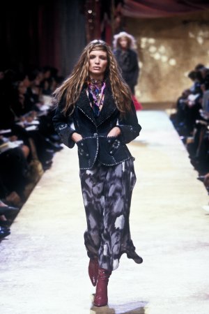 estherC f99ungaro-rtw-.jpg