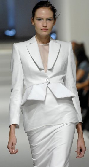 rachelClark s08richardNicoll-2b.jpg