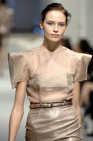 rachelClark s08richardNicoll-2p.jpg