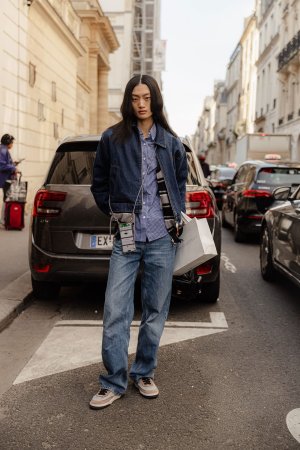 Yilan-Hua-2025-03-04-PFW-FW25-StreetStyle1-MelodieJeng-MJJ_1625.jpg