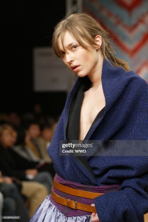 ValentineFilolCordier f02blaak-2d.jpg