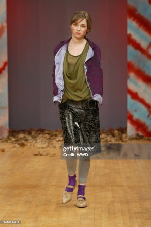 ValentineFilolCordier f02blaak-2m.jpg