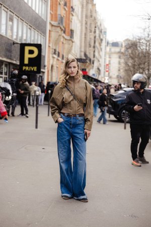 Felice-Nova-Noordhoff-2025-03-08-PFW-FW25-StreetStyle5-MelodieJeng-MJJ_1408.jpg