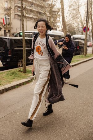 Xiao-Wen-Ju-2025-03-11-PFW-FW25-StreetStyle8-MelodieJeng-MJJ_2888.jpg