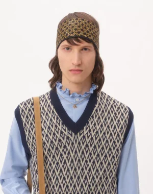 WOOL-VEST-WITH-TOUTE-LA-V-JACQUARD-PATTERN-2.webp