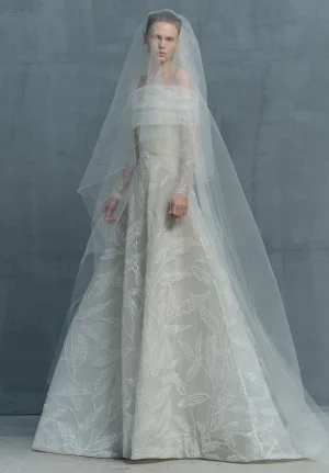 ELIESAAB_BRIDAL_SS26_LOOK13_720x.webp