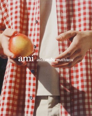 Ami-Spring-2025-Ad-Campaign-The-Impression-008.jpg