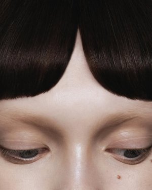 BOWL CUT   @wirs_victoria shot by @irinabshestakova Makeup @victoriamartinmakeupHair & wigs @h...jpg