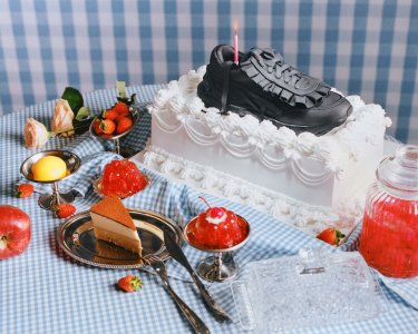 asicsshushutong-kvnologo01.jpg