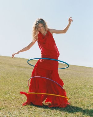 5-tida-rosvall-vogue-poland-may-issue.jpg
