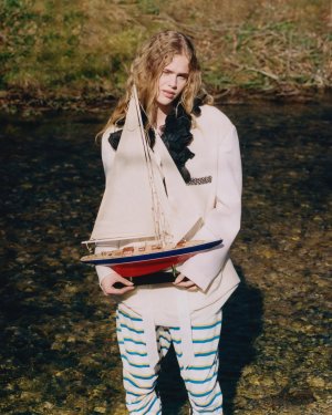 A beautiful day spent for @vogue.polska May cover storyPhotographer- Annie Lai @annielai__Styl...jpg