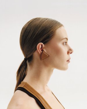 In the studio   The women's spring-summer 2025 collection, captured for the latest issue of Le...jpg