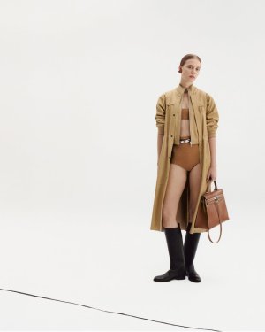 In the studio   The women's spring-summer 2025 collection, captured for the latest issue of Le...jpg