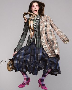 This season, it’s all about prints that pop. In our latest issue, spring’s standout florals, c...jpg
