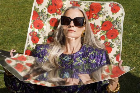 saint-laurent-an-ordinary-day-2025-ad-campaign-the-impression-005.jpg