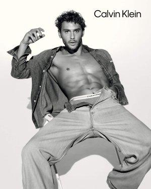 Calvin-Klein-Spring-2025-Ad-Campaign-The-Impression-003-scaled.jpg