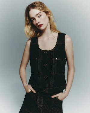 scmp_style_1747123200_3631296279747204830_314607270.jpg
