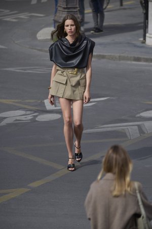 balmain-pre-fall-2025-ad-campaign-the-impression-008-scaled.jpg
