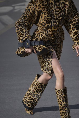 balmain-pre-fall-2025-ad-campaign-the-impression-011-scaled.jpg
