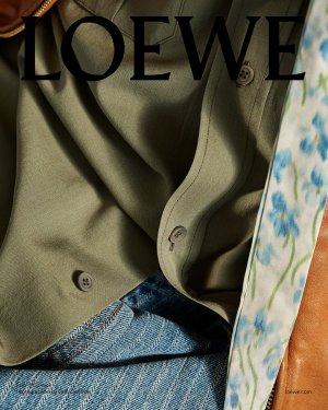 loewe-pre-fall-2025-ad-campaign-the-impression-004.jpg