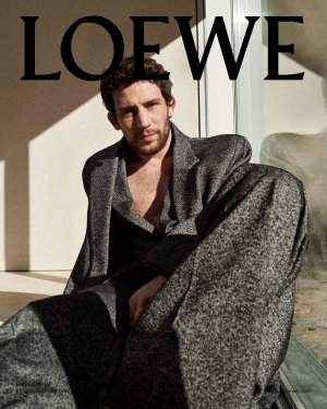 loewe-pre-fall-2025-ad-campaign-the-impression-005.jpg