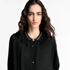 louis-vuitton-fringe-trim-cardigan --FSKC59WDW900_PM1_Cropped worn view.webp