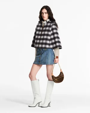 louis-vuitton-loop--M81098_PM1_Look view.webp
