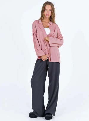 Callie_shirt_pink_02.jpg.34c622462f3fb42b9486a66e21201aa1.jpg