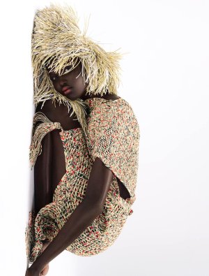DOCUMENT_ZOE_NATALE_BOTTEGA_VENETA_WEB_04.jpg
