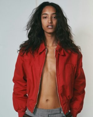 250419_SCHORR_THEFACE_Shot_01_028_01v2.jpg